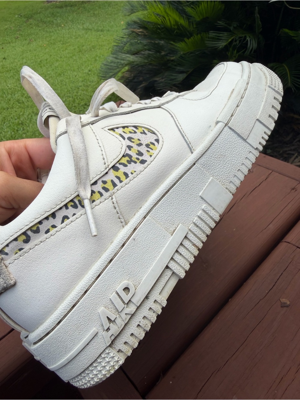 Nike Air Force 1 Pixel SE White Leopard Animal Print Sneakers Women’s 8.5